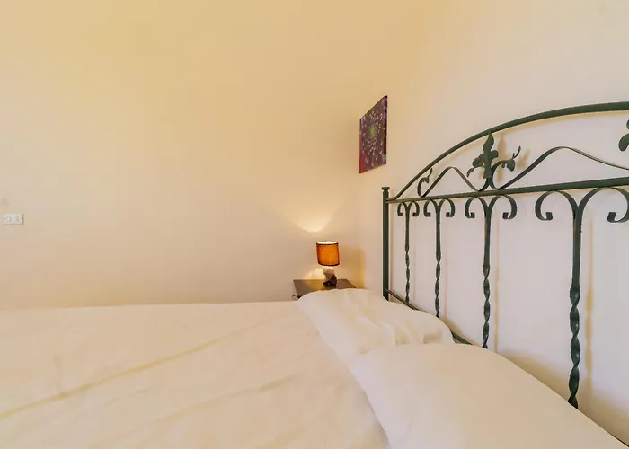 Moose Flat - * San Foca